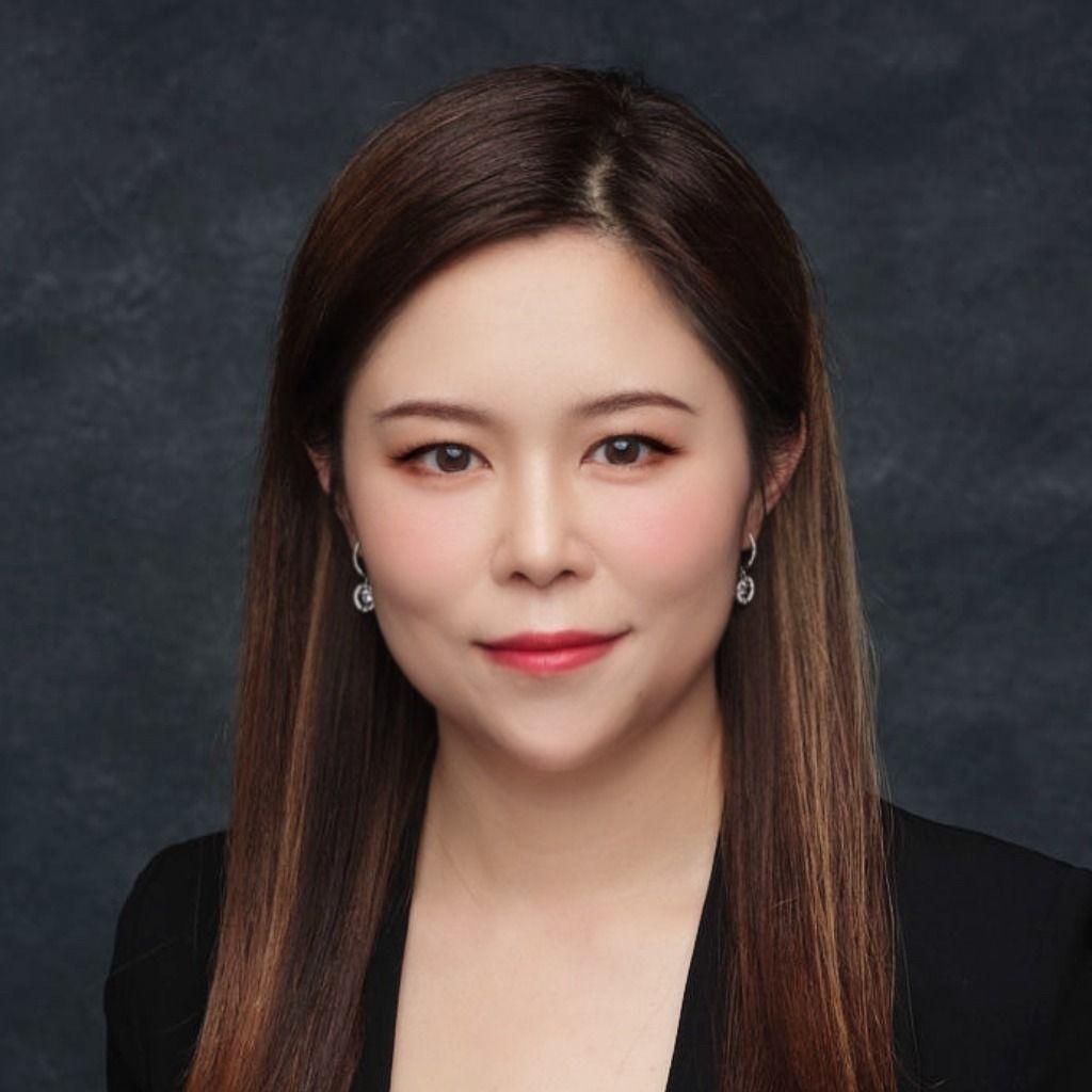 Carolina Wang 王曉壁