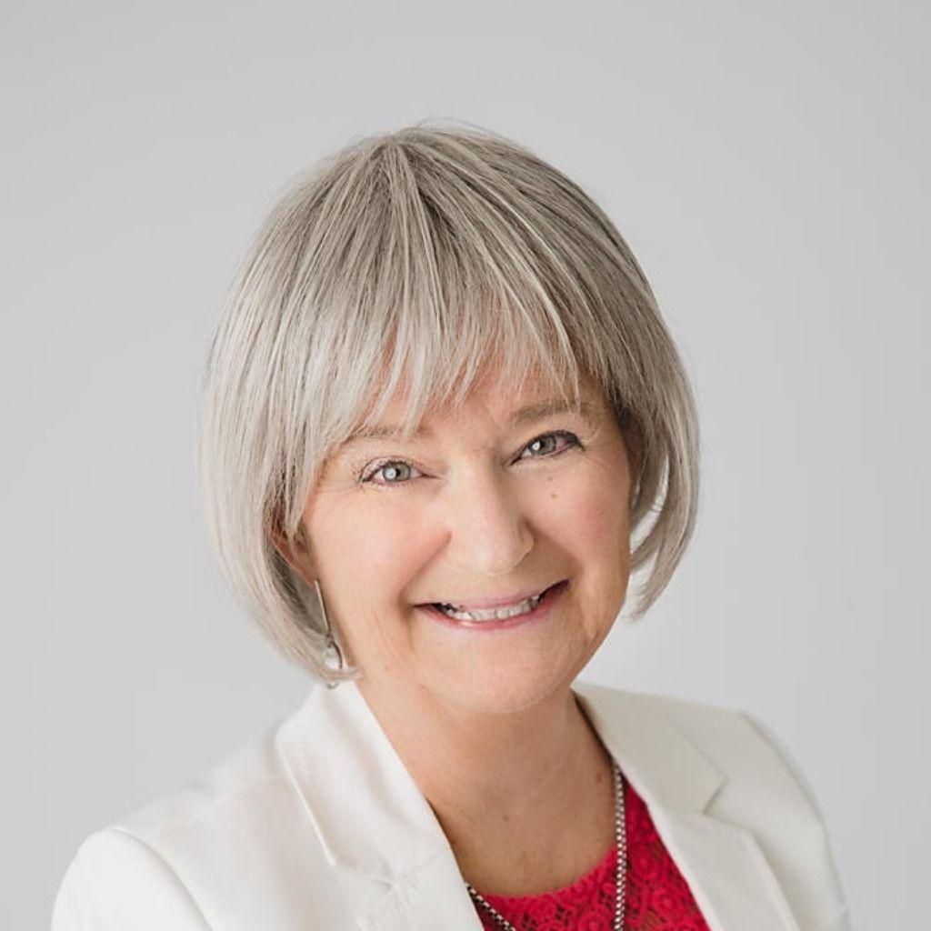 Mary Ellen Weatherhead, Broker