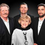 Brandt Mullins Family Team