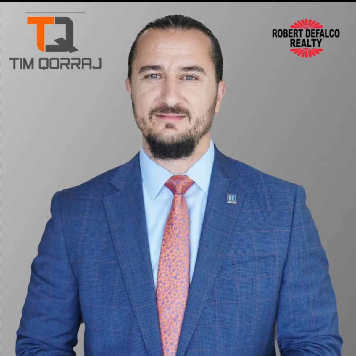 realtor photo